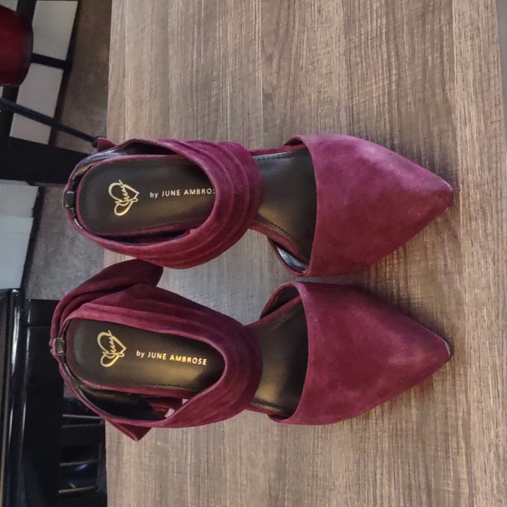 June by June Ambrose Suede Mule Heel, Size 7